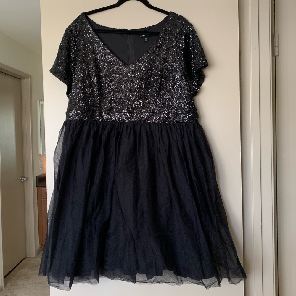 Torrid Black Sequin V-neck Dress - Size 20